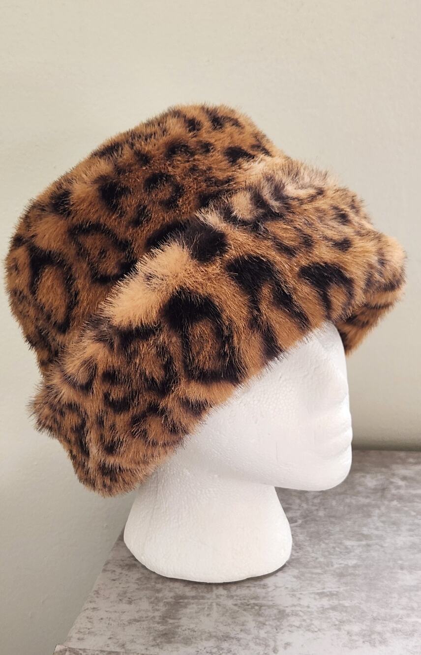 H&M Leopard Faux Fur Bucket Hat Fluffy Cheetah Animal Print M/L Brown Winter